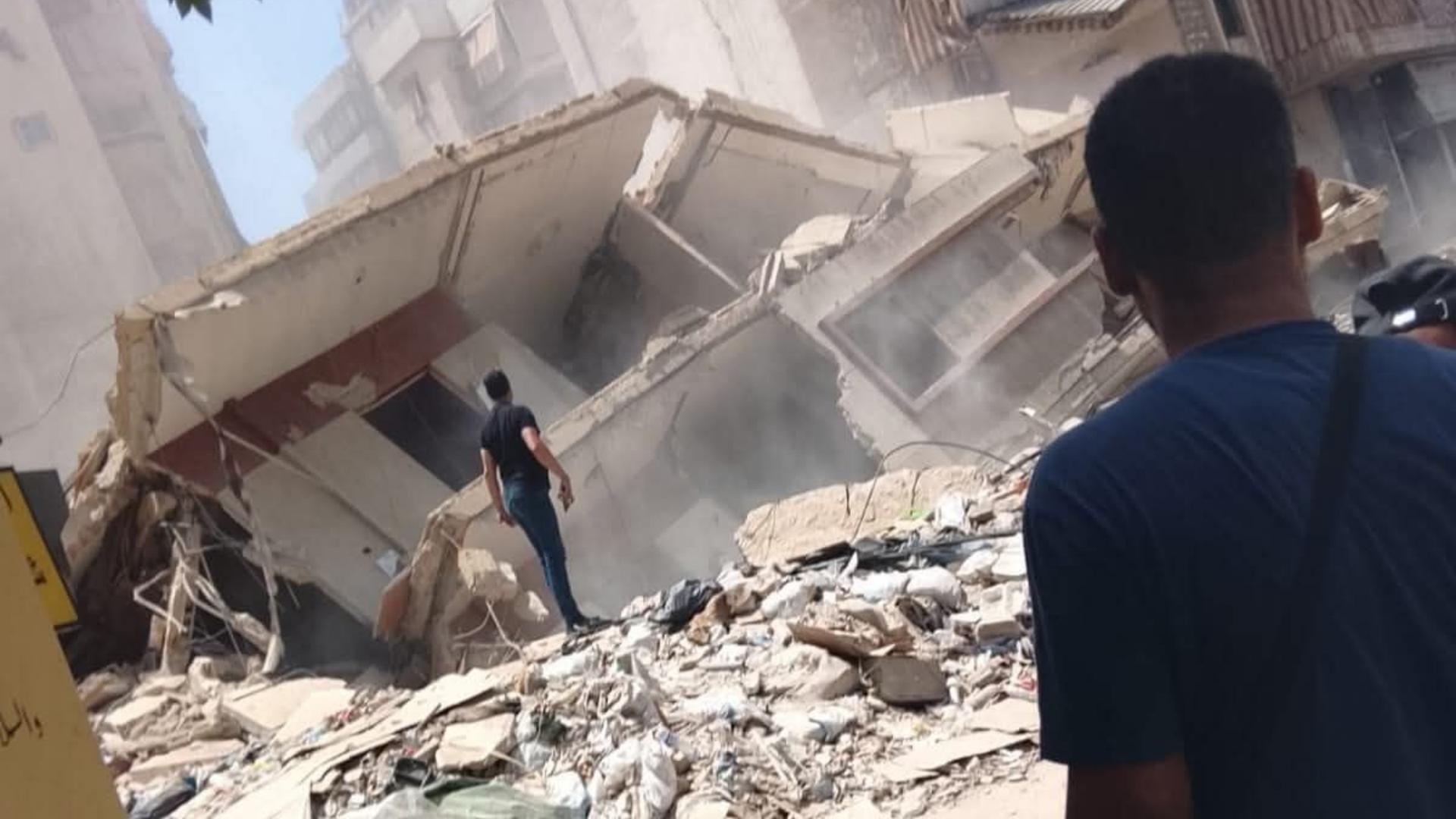 انهيار مبنى في الضاحية الجنوبية لبيروت قرب فرن الوفاء