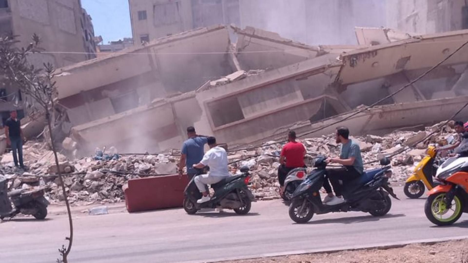 انهيار مبنى في الضاحية الجنوبية لبيروت قرب فرن الوفاء