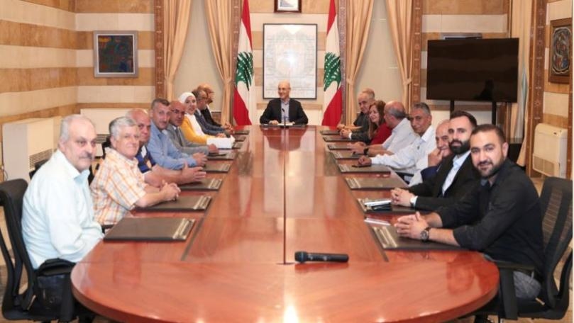 الحجّار عرض وأبو الحسن للأوضاع واستقبل زوّاراً