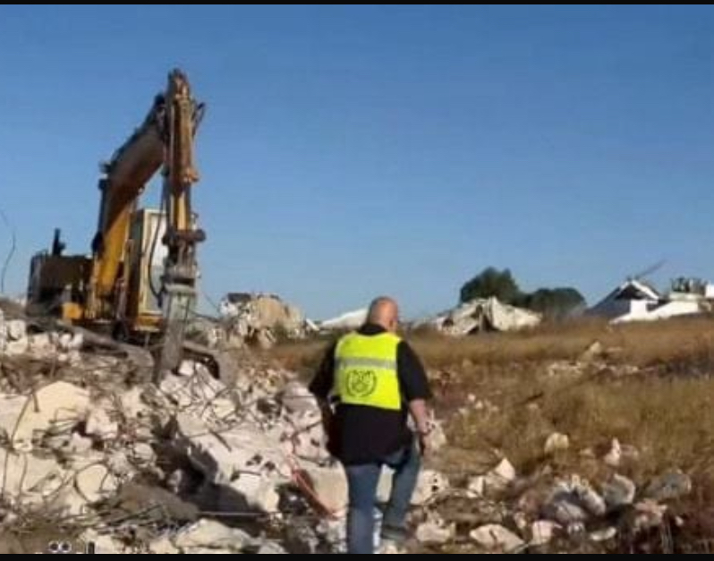 اسرائيل تفجر محرك جرافة في ميس الجبل