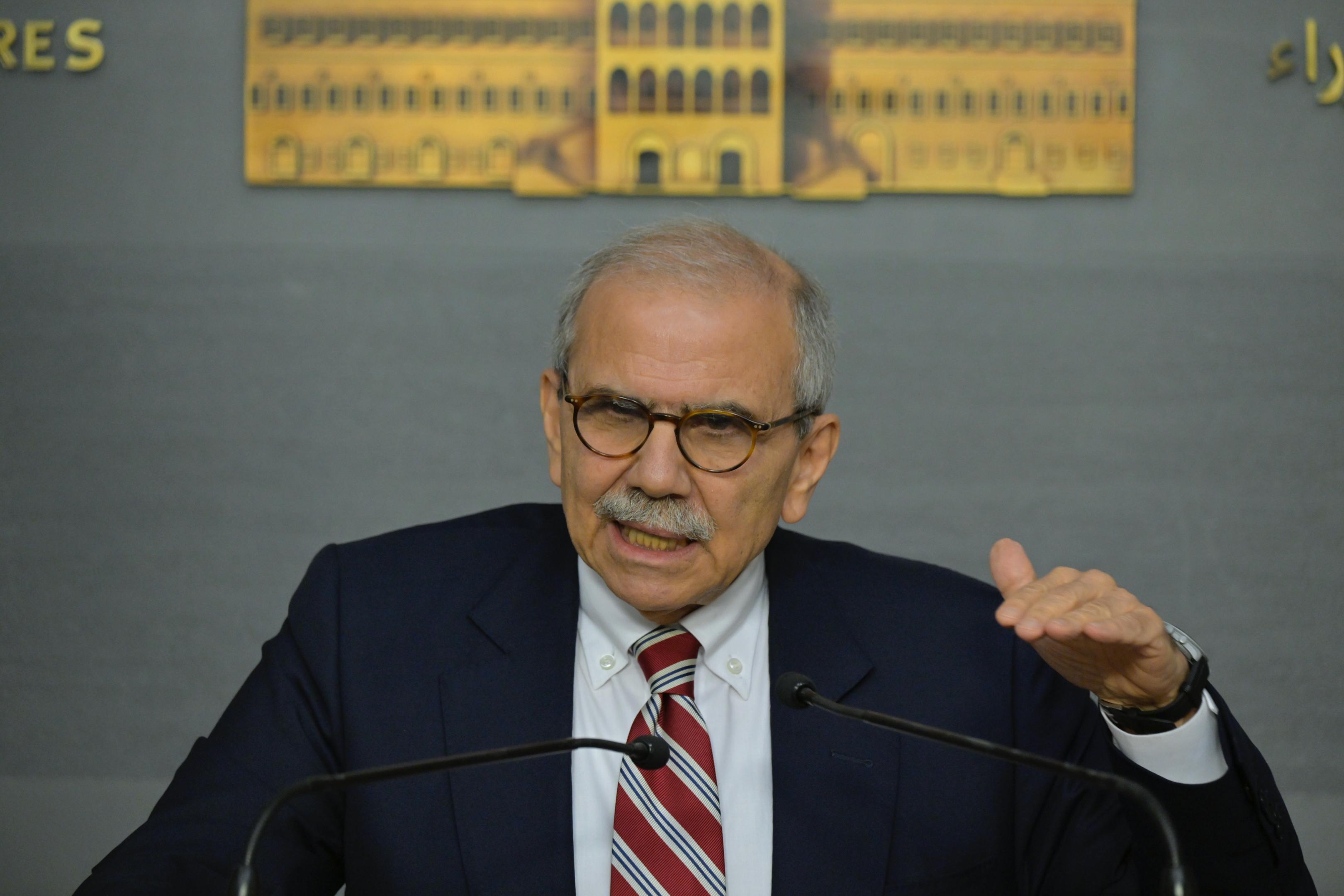 نواف سلام: الدولة وحدها من تملك خيار الحرب والسلم وهذا ما ناقشناه مع باراك