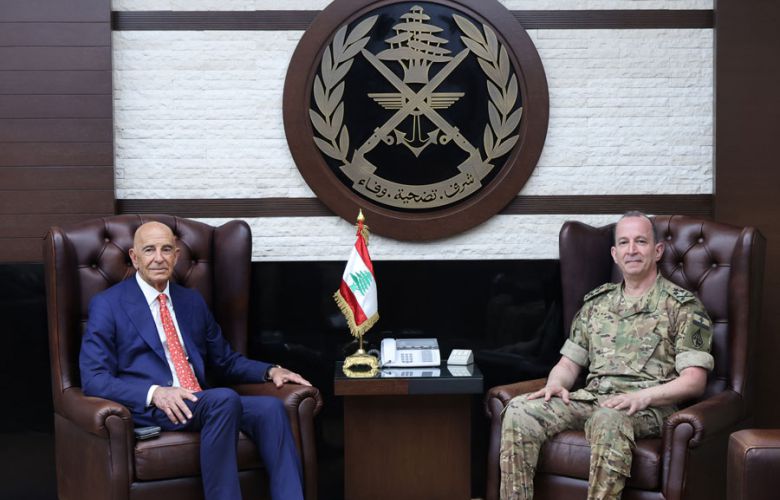 برّاك التقى قائد الجيش في اليرزة