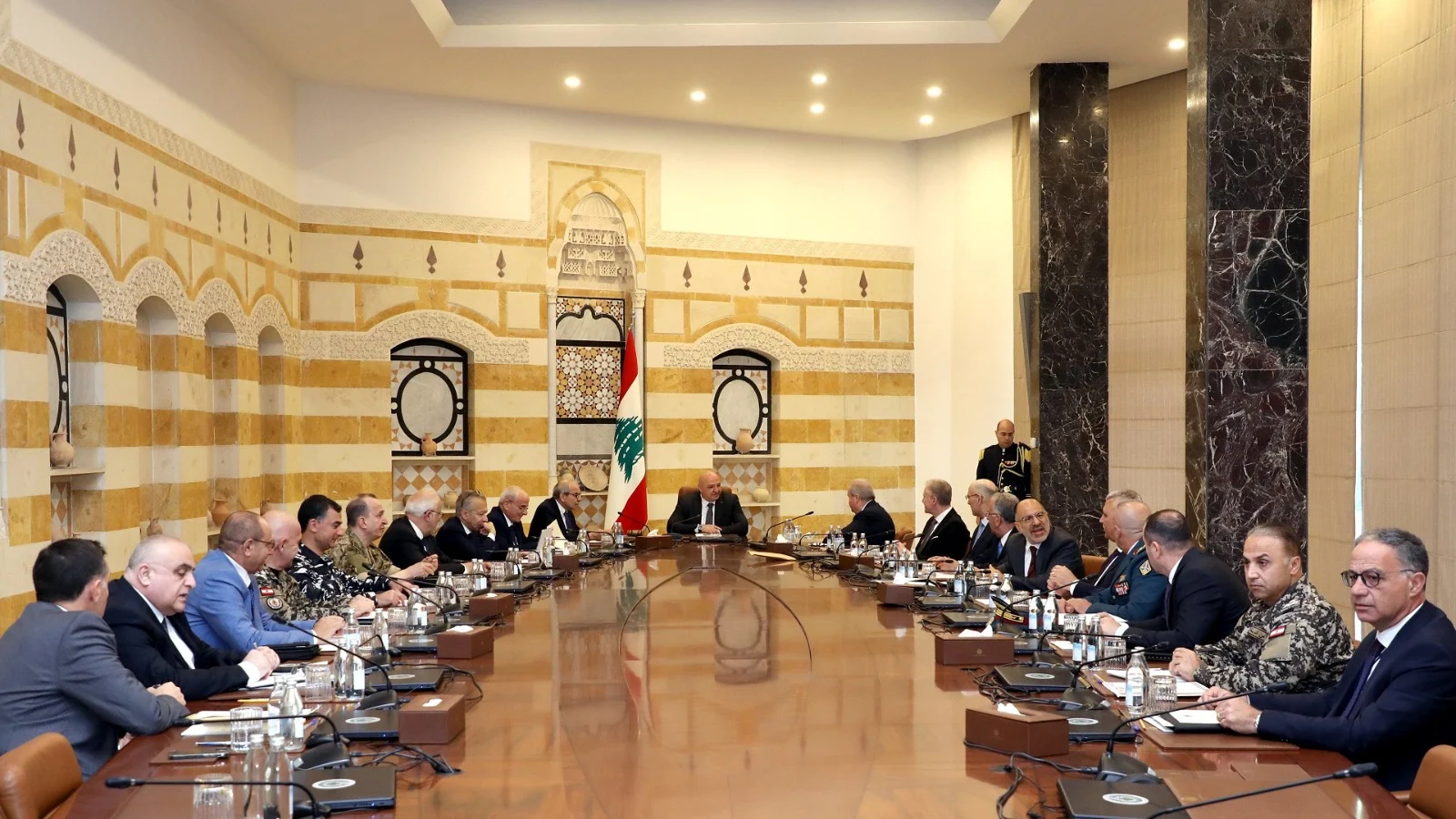التعيينات في عدد من المراكز الشاغرة على طاولة مجلس الوزراء
