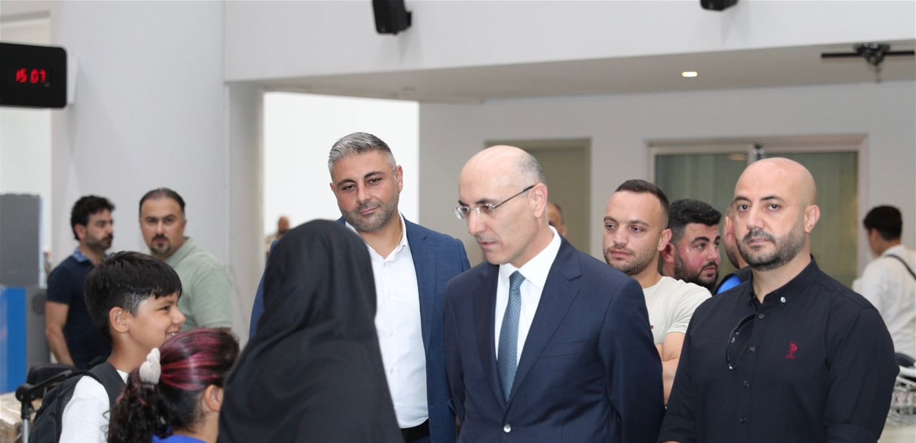 جولة تفقدية لوزير الداخلية في المطار.. اليكم التفاصيل