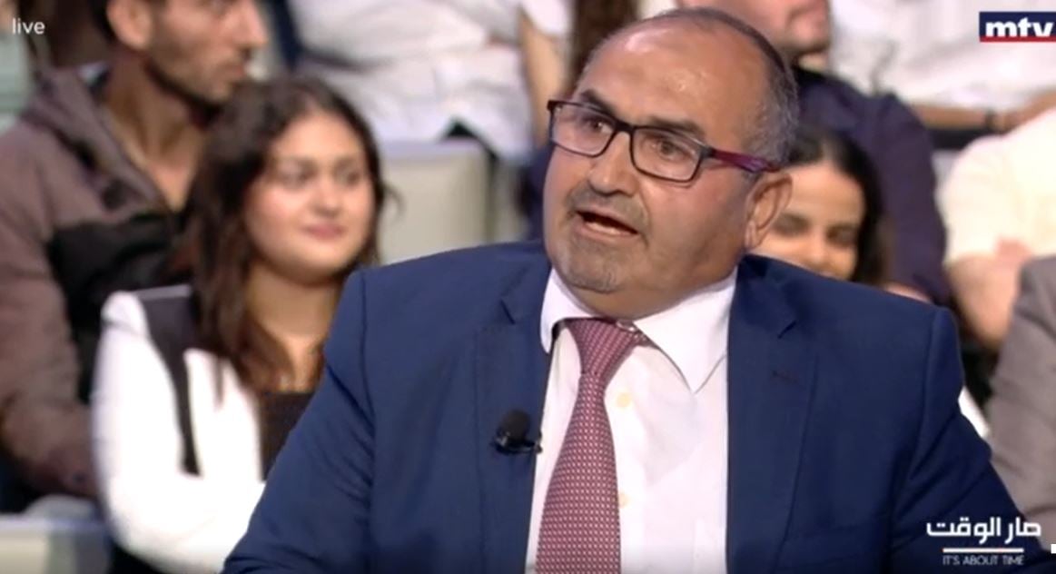 الحشيمي: تهديد المطالبين بسحب السلاح يعكس إفلاسًا سياسيًا وأخلاقيًا ولن يرهبنا