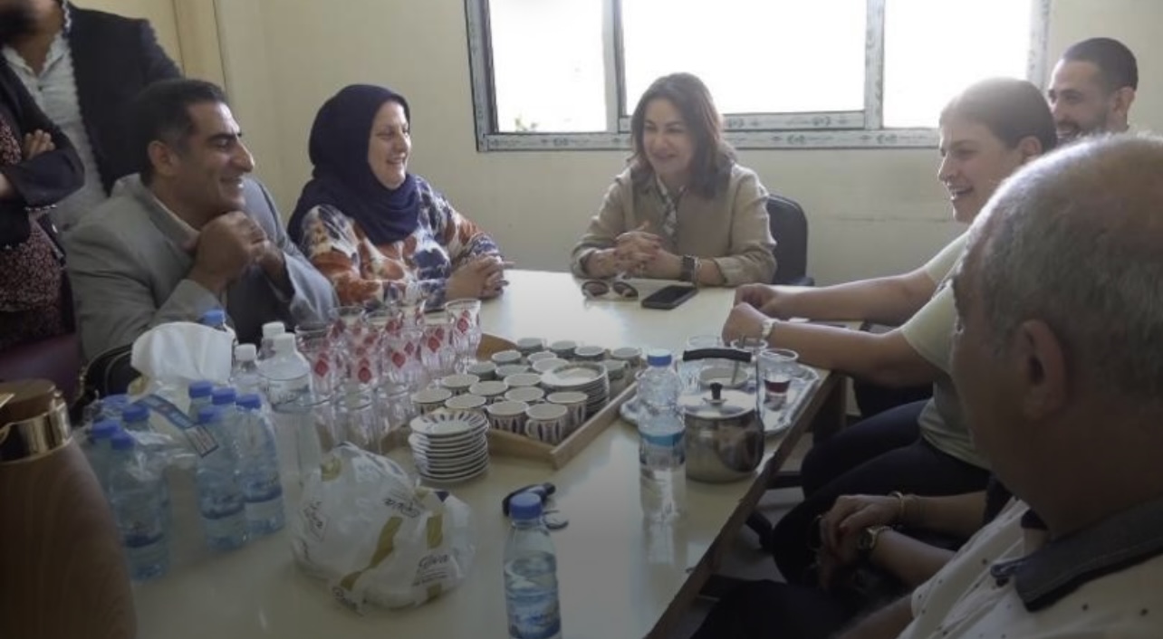 وزيرة الشؤون من جبشيت: مساعدات نقدية لـ150 ألف لبناني