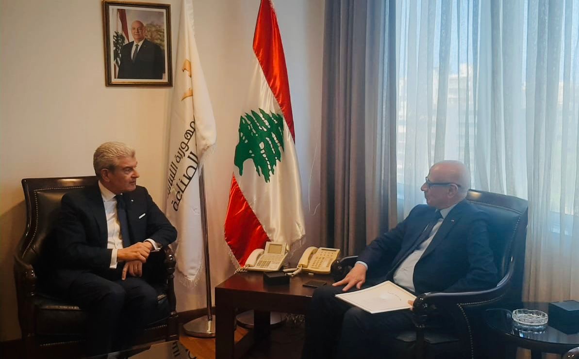 وزير الصناعة التقى سفيري المغرب والأردن