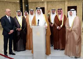 الجلسة تختبر الإستقرار اليوم.. وبراك يراجع حسابات «المهلة الملزمة»<br />
وزير الداخلية الكويتي يشيد بالأمن والأمان في لبنان.. والجميِّل يدَّعي على مسؤول في حزب الله