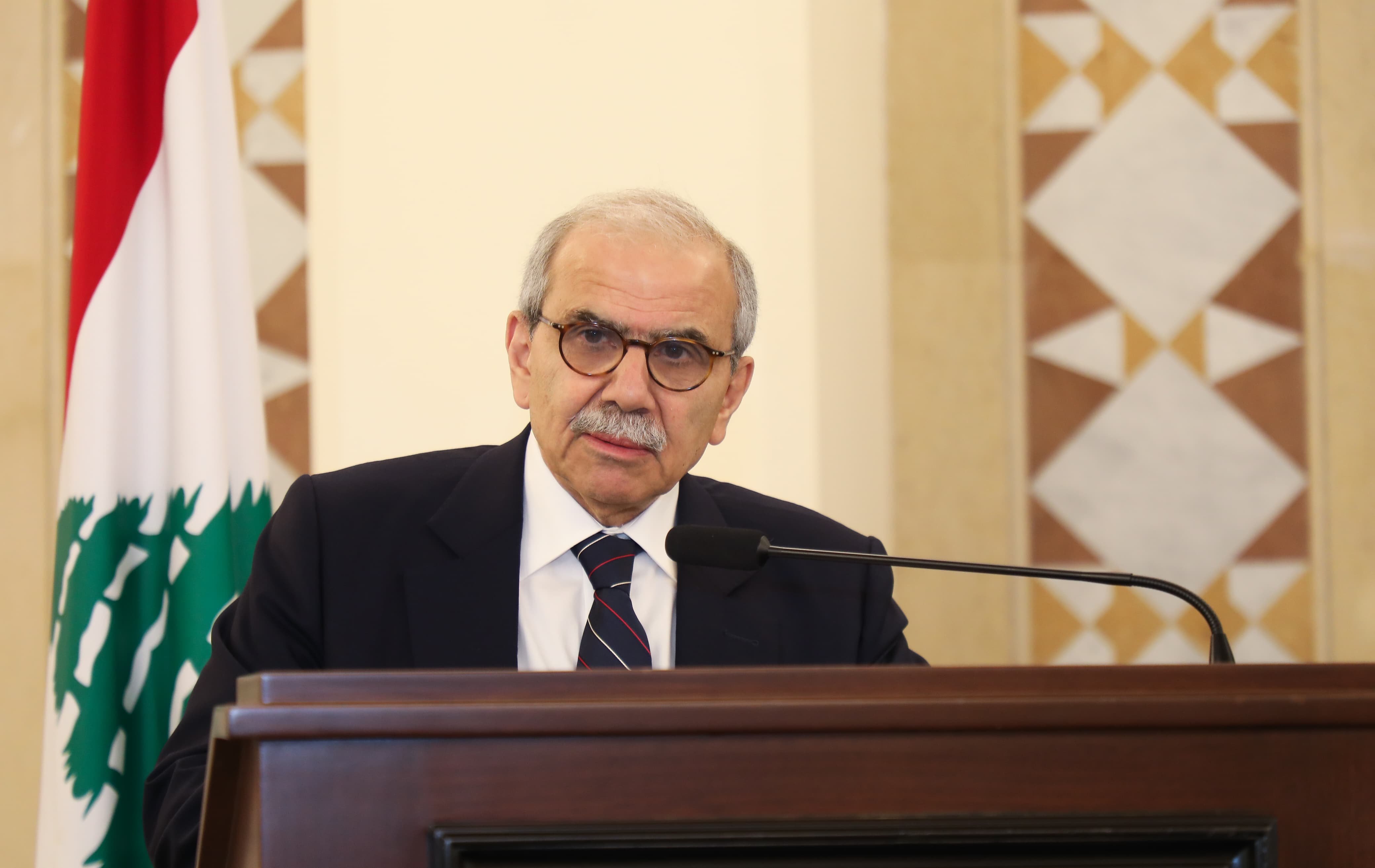 رئيس الحكومة يطلق مشروع إدارة مخاطر حرائق الغابات في السراي الكبير