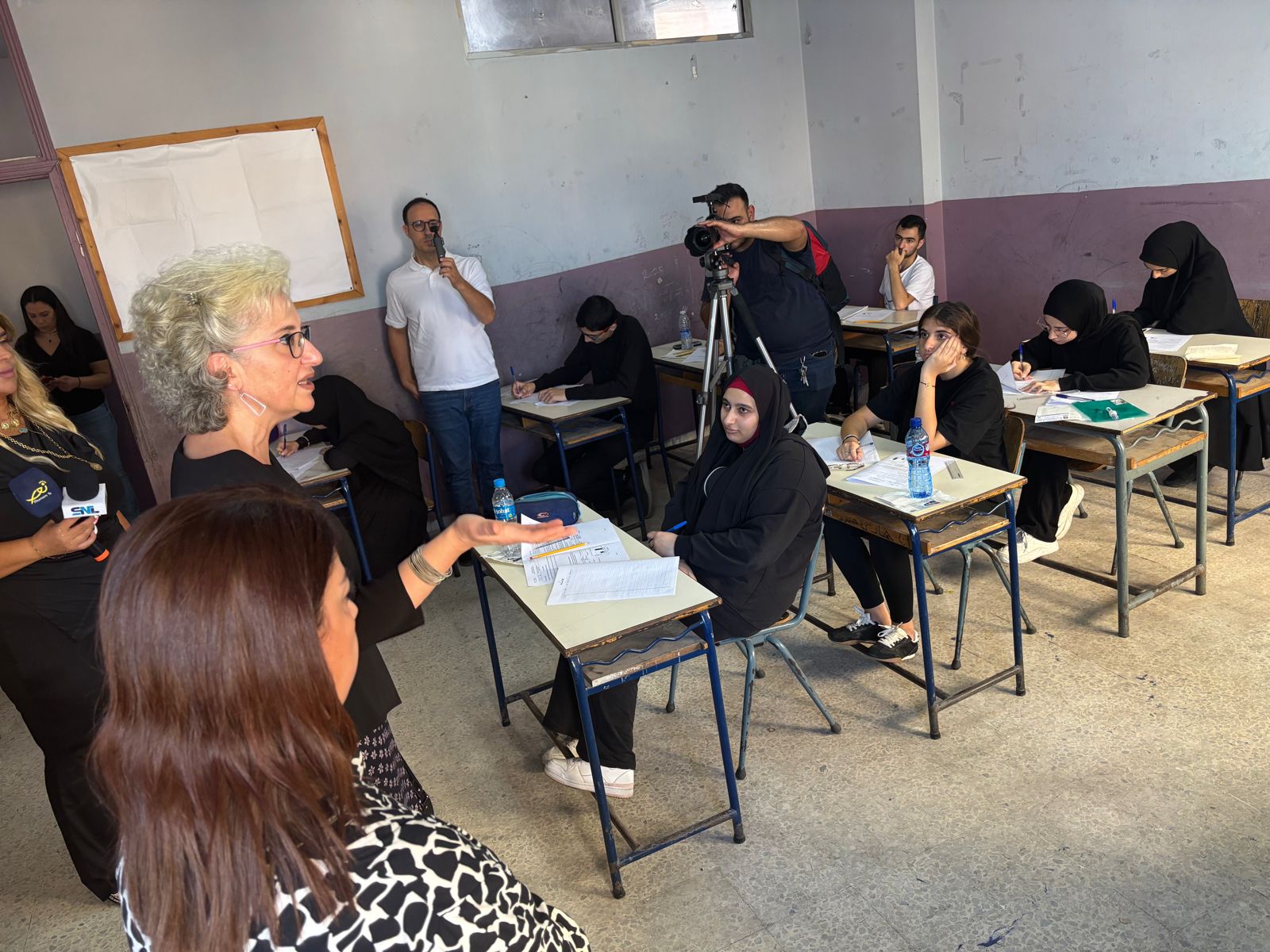 الوزيرة كرامي تفقدت الإمتحانات في الليلكي وفرن الشباك والمزرعة