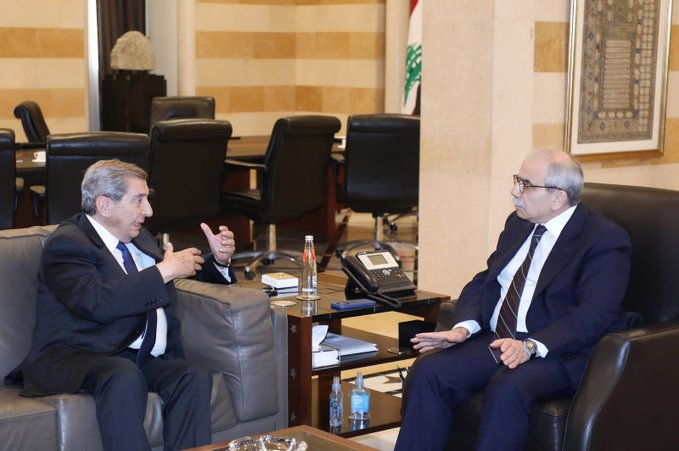 لرئيس نواف سلام يستقبل إيلي الفرزلي لبحث مشروع نفق بيروت – البقاع