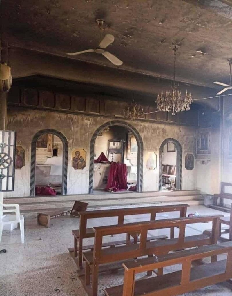 مدعومون من الحكومة السورية... الشعيطات يحرقون كنيسة في السويداء