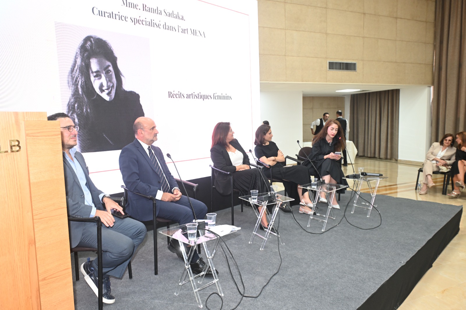 أبي رميا يشيد بدور المرأة الريادي في المجتمع خلال طاولة مستديرة في البرلمان