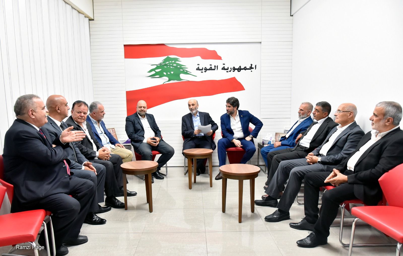 جعجع التقى مخاتير بلدات البقاع الشمالي في معراب