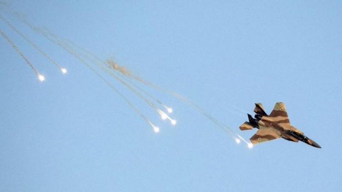 قتلى وجرحى جراء ضربة إسرائيلية على وزارة الدفاع السورية