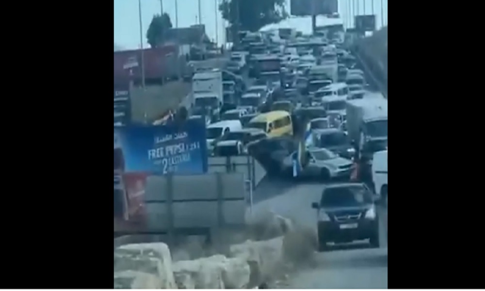 محتجون دروز يقطعون طريق ضهر البيدر
