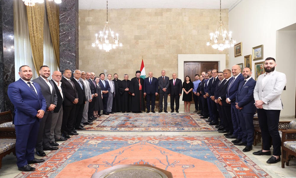 راعي أبرشية أوستراليا: متمسكون بلبنان