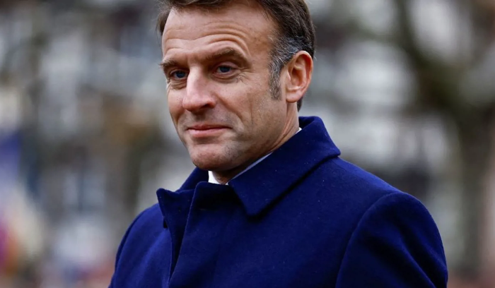 ماكرون يستعجل الرئاسة... بري: نعم فرنسا أمّنا الحنون