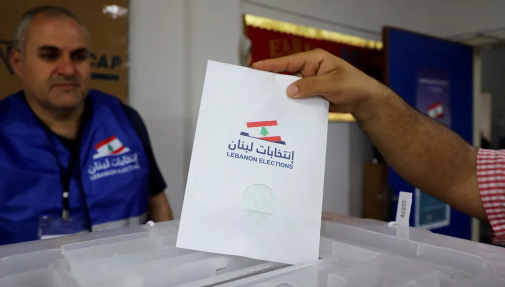 قانون الانتخاب: صراع حادّ بعد تبدلات سياسية... المادة 112 محور الاعتراضات فكيف يقترع المغتربون؟