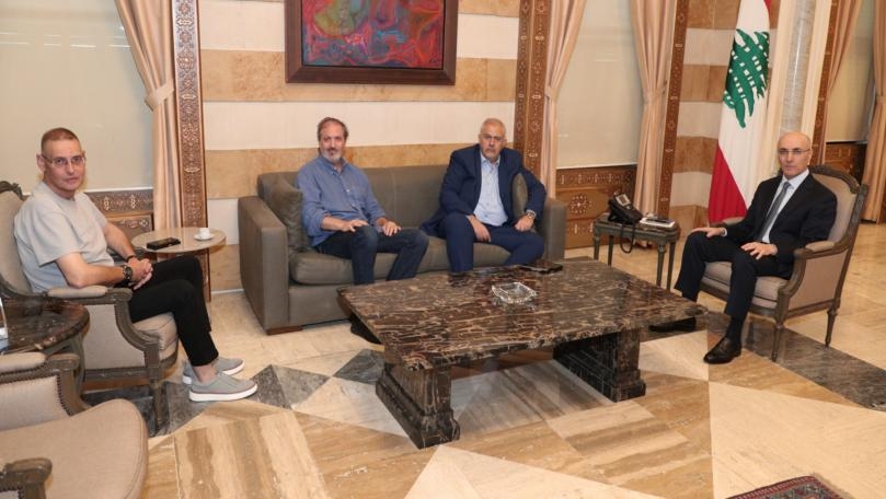 الحجار عرض وزوّاره لشؤون بلديّة
