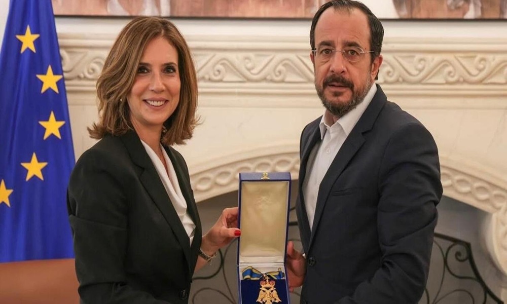 وسام قبرصيّ رفيع للسفيرة الحجل قبيْل انتقالها