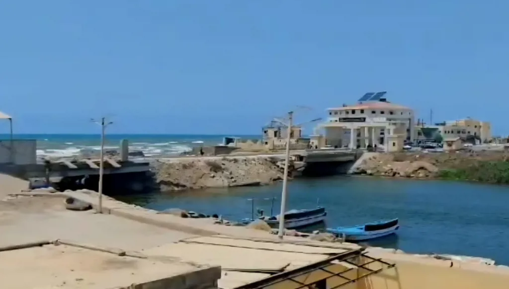 أهالي العريضة شمال لبنان يدقون ناقوس الخطر: المياه قد تغمر بلدتنا