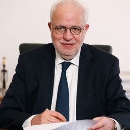 نصار: اذا إختار حزب الله الإنتحار … فلن يسمح له بأن يجر ّ لبنان والشعب اللبناني معه!