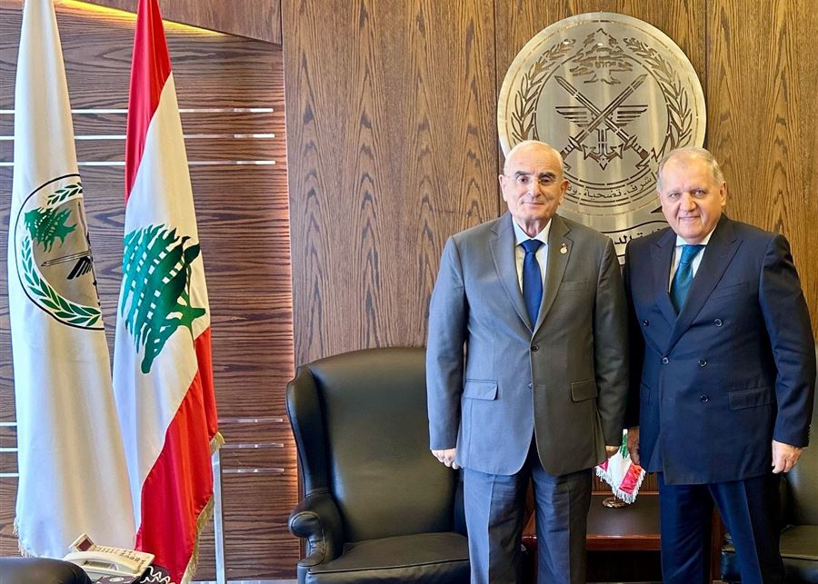 طلال الدويهي بحث مع وزير الدفاع شؤونا تتعلق بالارض