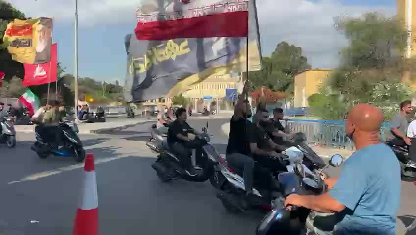 بالفيديو: حشود لمناصري “الحزب” تتجه بكثافة نحو الطيونة