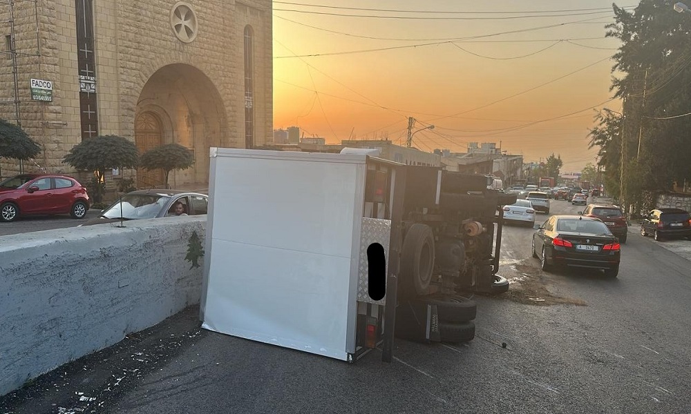 إنقلاب “بيك آب” في عاريا