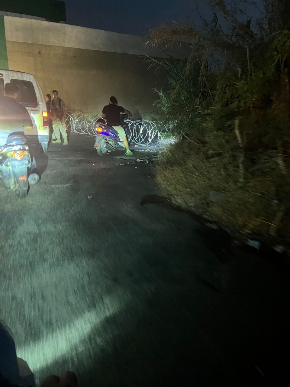 الجيش اللبناني يغلق مداخل الضاحية الجنوبية من جهة الحدت
