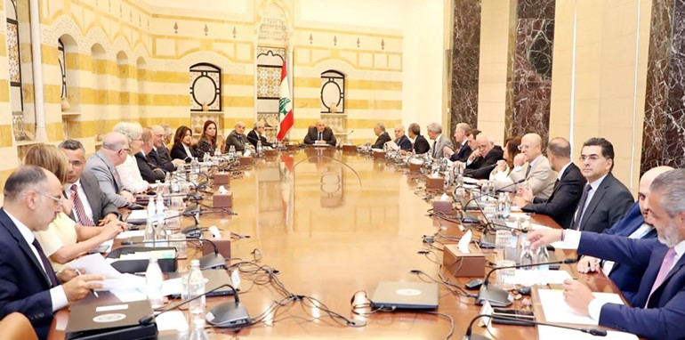 هل تسقط الشرعية حين تغيب الميثاقية؟