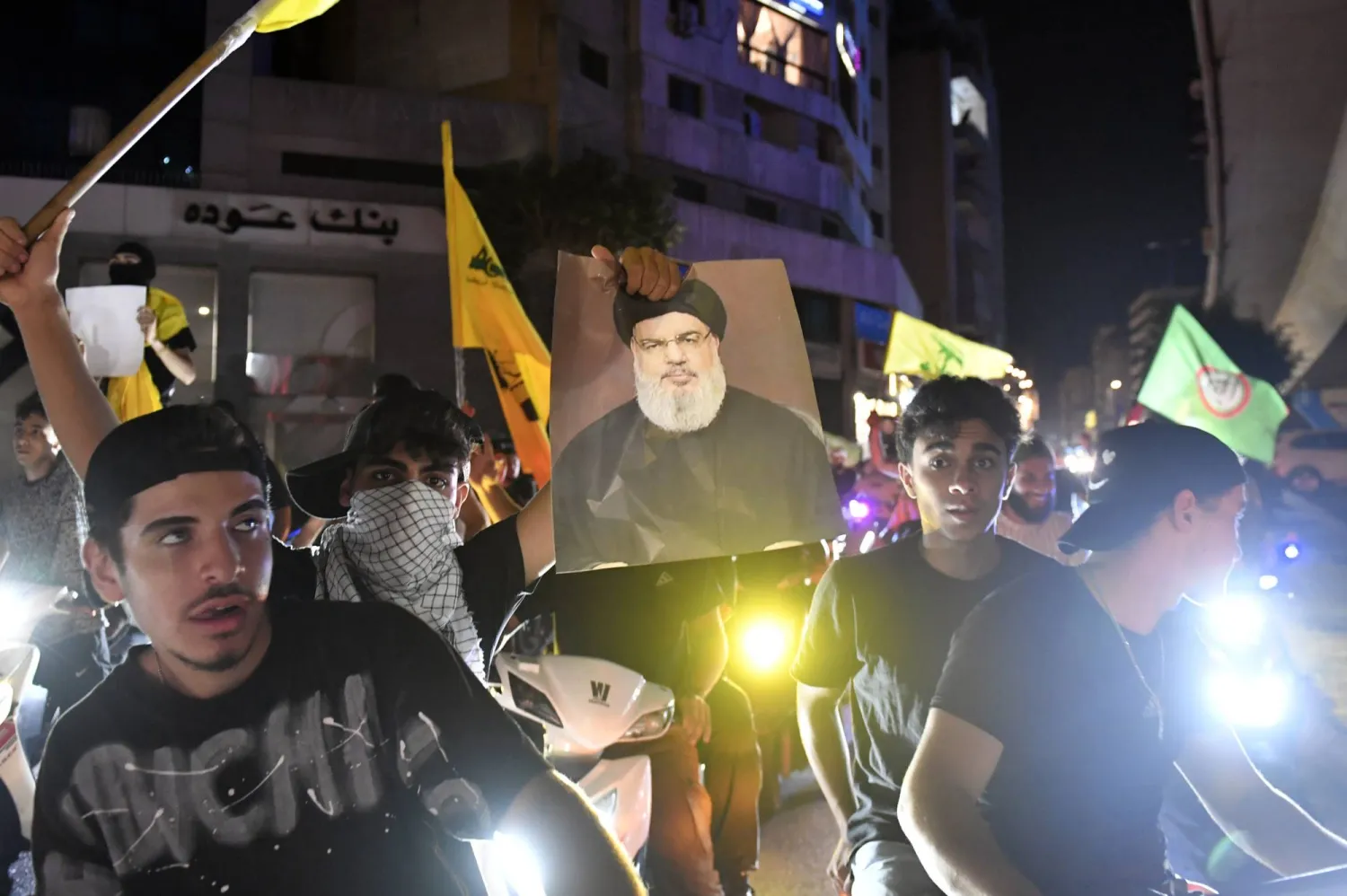 «حزب الله» يواصل تصعيد مواقفه... والسلطة «تترقب» بانتظار خطة الجيش لسحب السلاح
الحكومة ماضية بقرارها والمسؤولون «يتفهّمون» الضغوط عليه