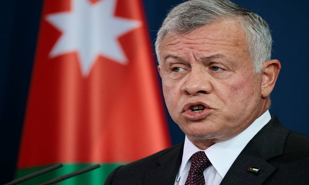 العاهل الأردني اتصل بالرئيس عون معزياً.. ودعم للجيش