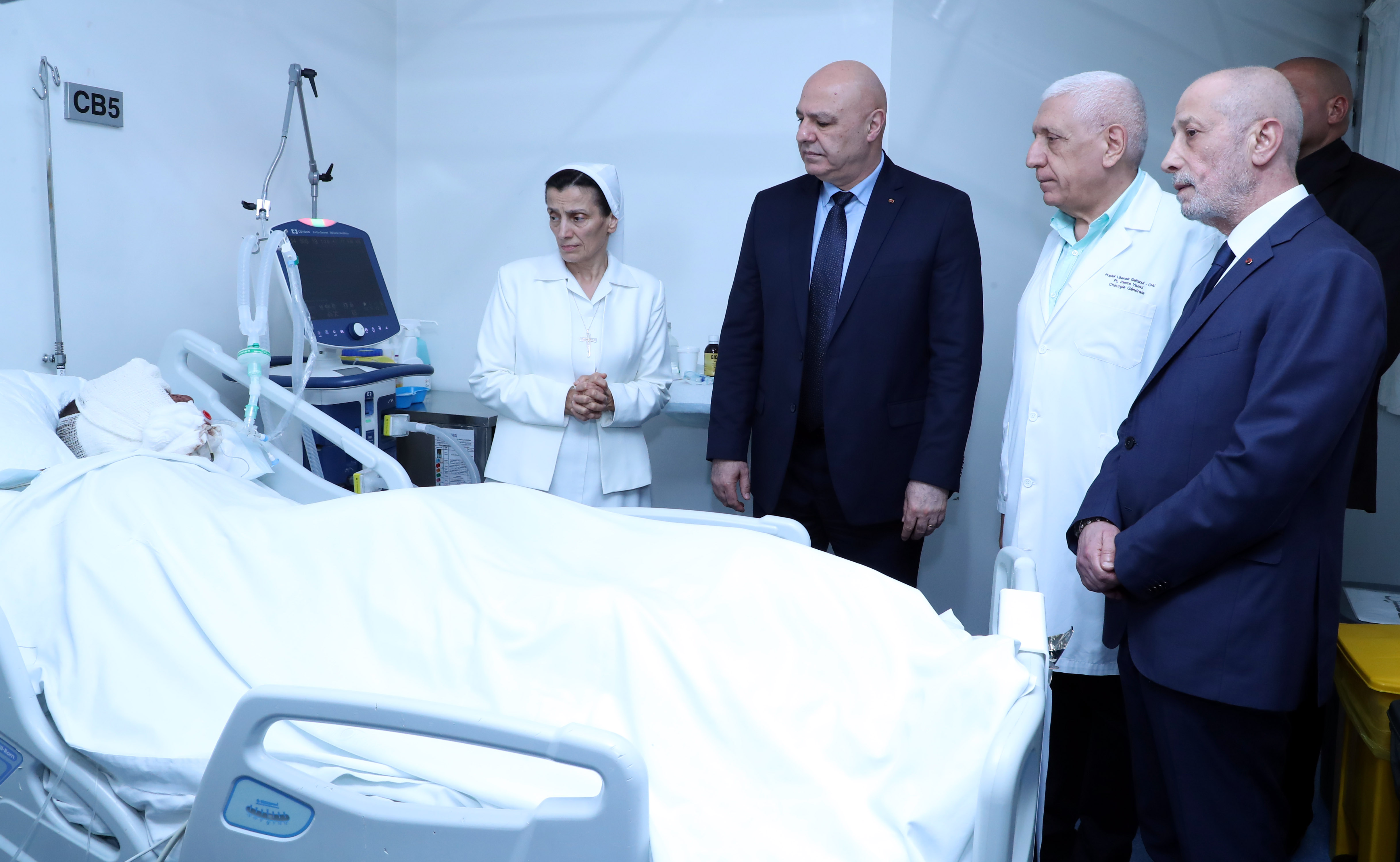 مجلس الوزراء غداً يتجاوز «المناكفات» ويُقرُّ قرض الكهرباء وبنوداً حيوية<br />
<br />
أجوبة أميركية في جعبة براك ـــ أورتاغوس .. وعاصفة رفض لزيارة لاريجاني إلى بيروت اليوم