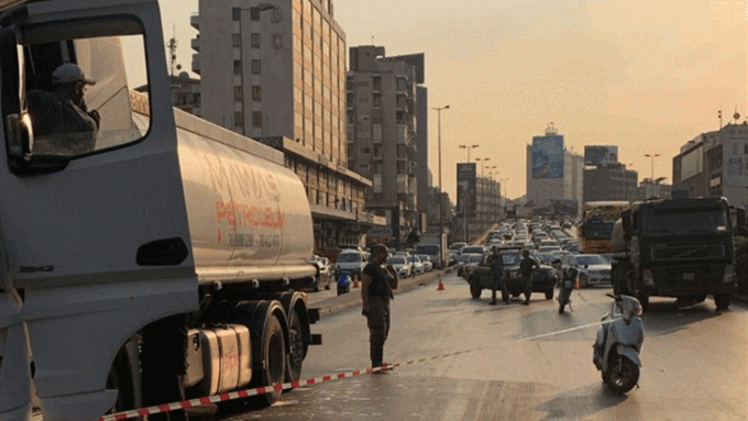التحكم المروريّ: تسرب زيوت على أوتوستراد الدورة