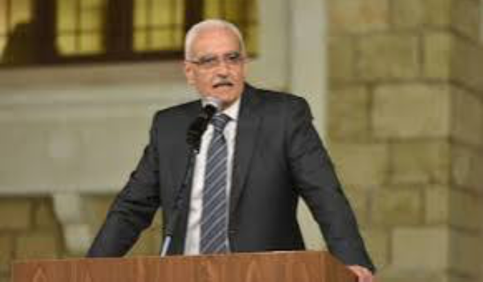 غياث يزبك: 