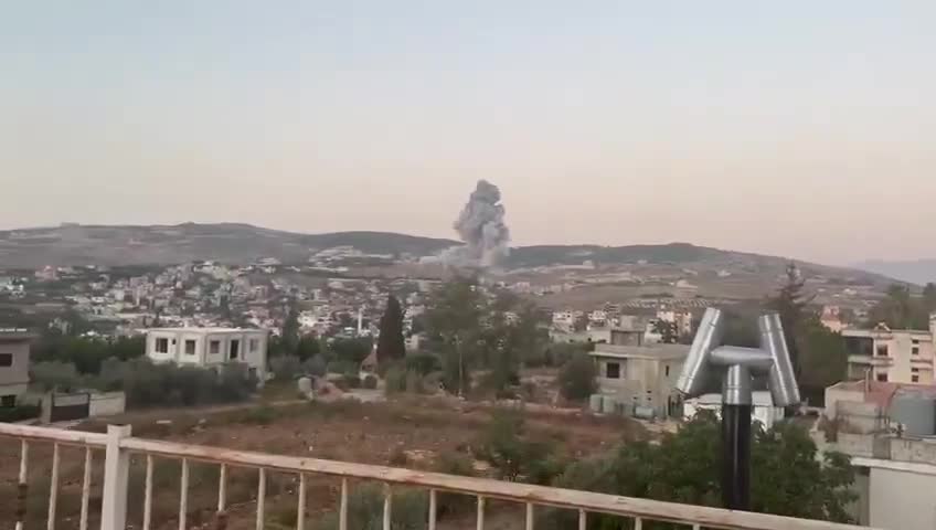 بالفيديو: غارات إسرائيلية تستهدف بلدة كفرتبنيت