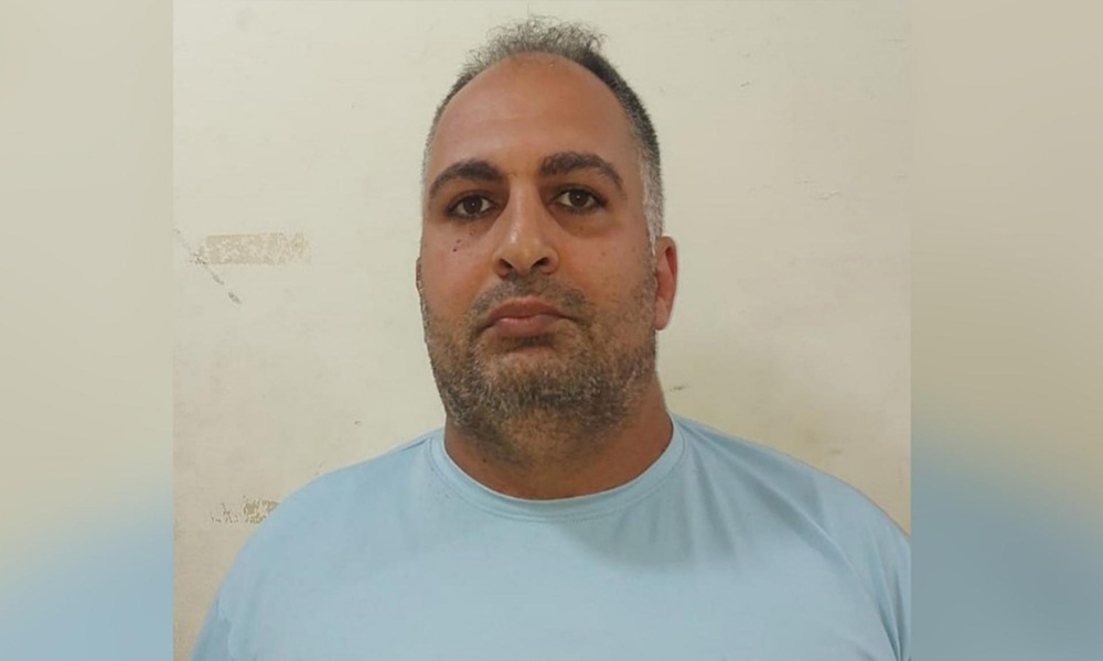 انتحل صفة موظف رسمي وأوهم ضحاياه بوظائف دولية