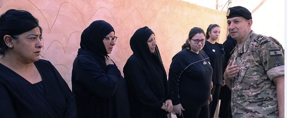 قائد الجيش قدّم التعازي بشهيدَين في زحلة وبعلبك: صمودنا من صمود الوطن
