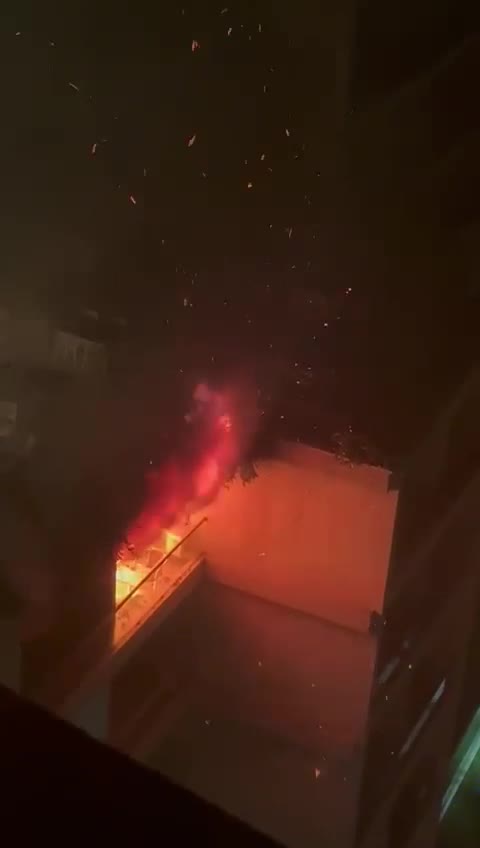 (بالفيديو) حريق في فندق  في عين المريسة – بيروت