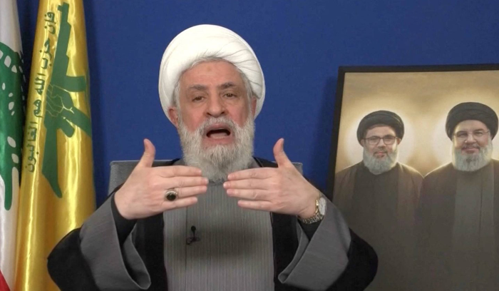 ماذا يعني إعلان «حزب الله» العودة للعمل السياسي تحت سقف «الطائف»؟<br />
أبقى على تمسكه بـ«ثلاثية الجيش والشعب والمقاومة»