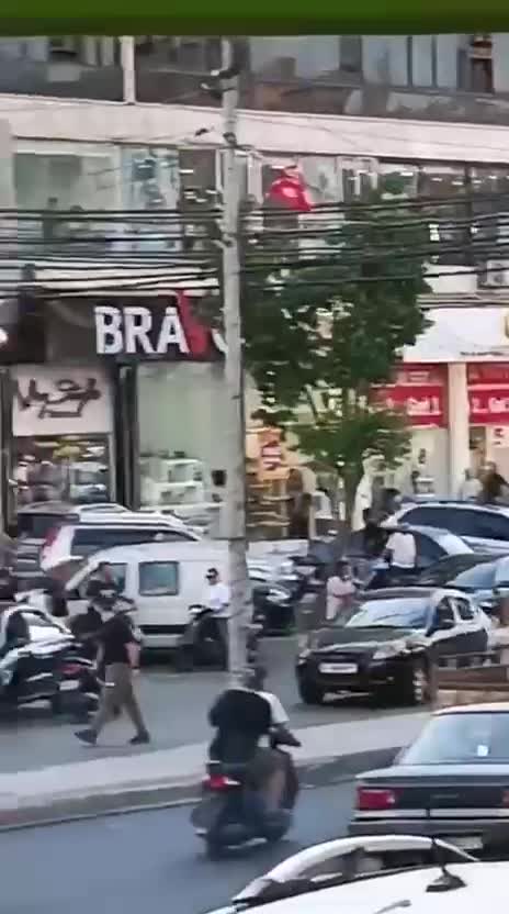 بالفيديو: مسلحون يخطفون شاباً في وضح النهار