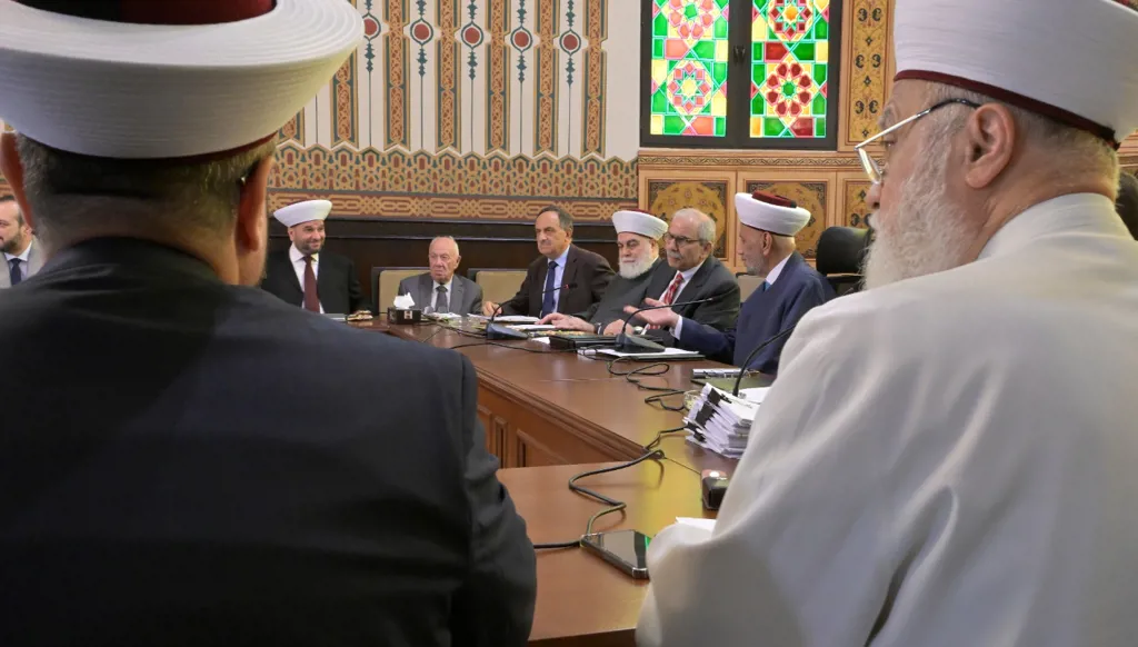 اجتماع للمجلس الشرعي الإسلامي الأعلى برئاسة دريان وحضور سلام