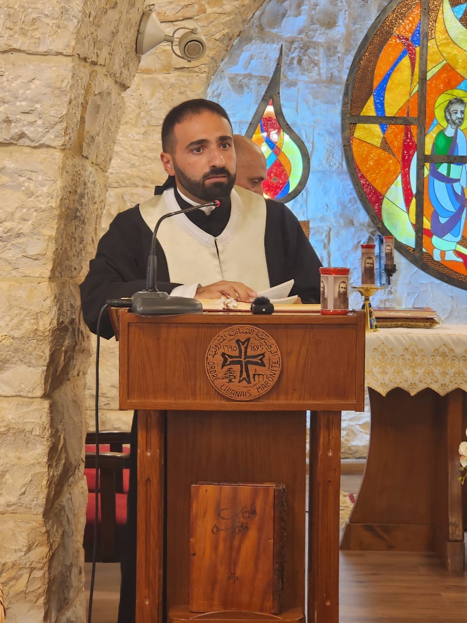 رحلة للإعلاميين بين بيت لحفد ودير كفيفان: احتفالات عيد الأخ إسطفان نعمة تنطلق نحو قداسته