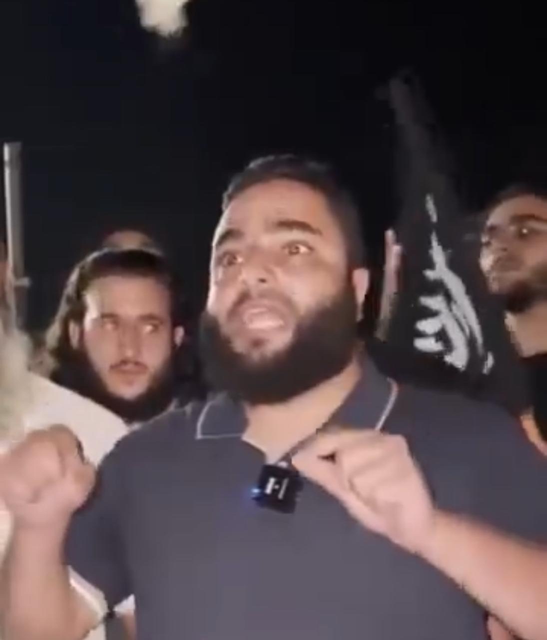 انتشار أمني كثيف في طرابلس قبيل حفل “ليلة الإحساس” وسط تحركات رافضة باسم التضامن مع غزة