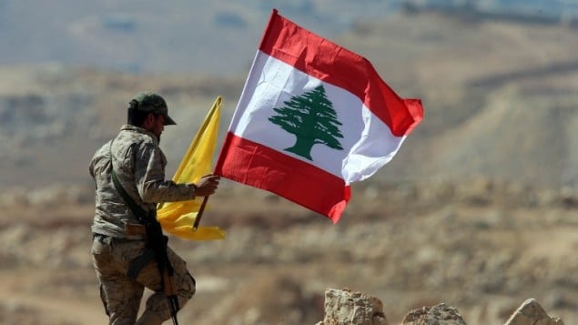 “إسرائيل هيوم”: حزب الله مُني بخسائر كبرى ولبنان أمام فرصة جديدة مشروطة بنزع سلاحه
