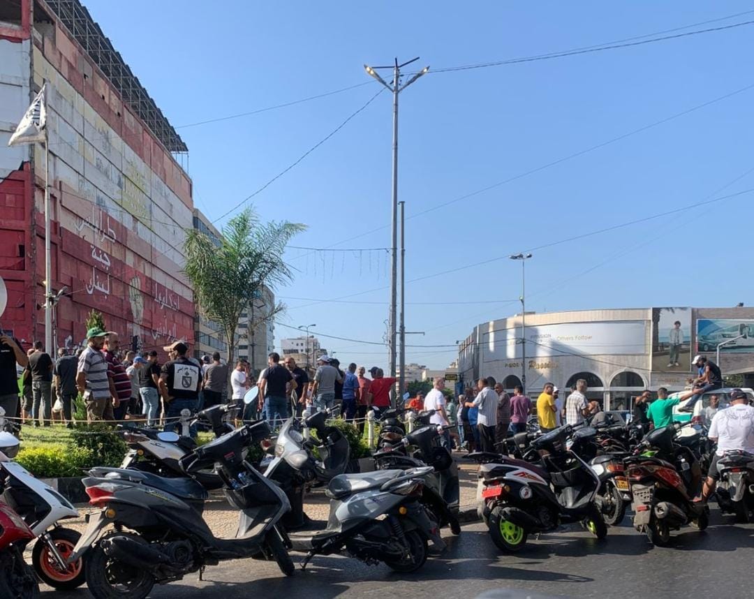 بالصور - تجمع لعمال بلدية طرابلس في ساحة النور…ما السبب؟