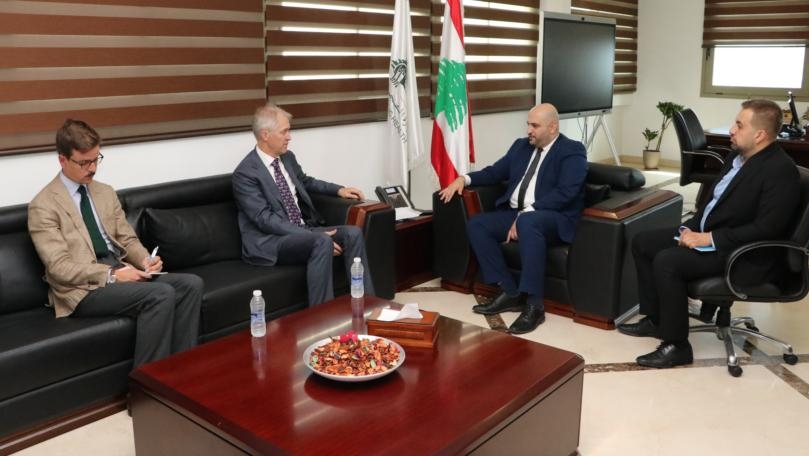 ناصر الدين استقبل سفيرين: شكراً على الهبة