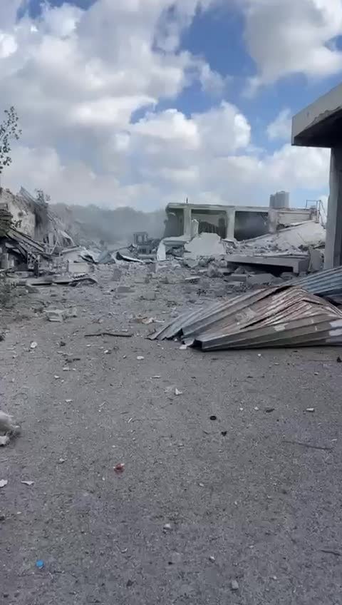 استهداف مبنى يقع بين بلدتي الزرارية والخرايب